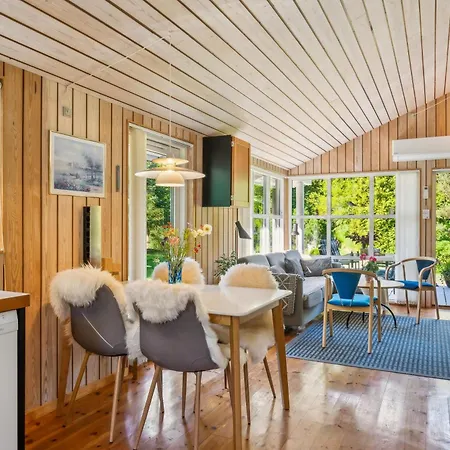 Amazing In With 2 Bedrooms And Wifi