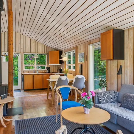 Casa vacanze Amazing In With 2 Bedrooms And Wifi Ebeltoft