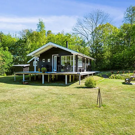 Amazing In With 2 Bedrooms And Wifi Holiday home *